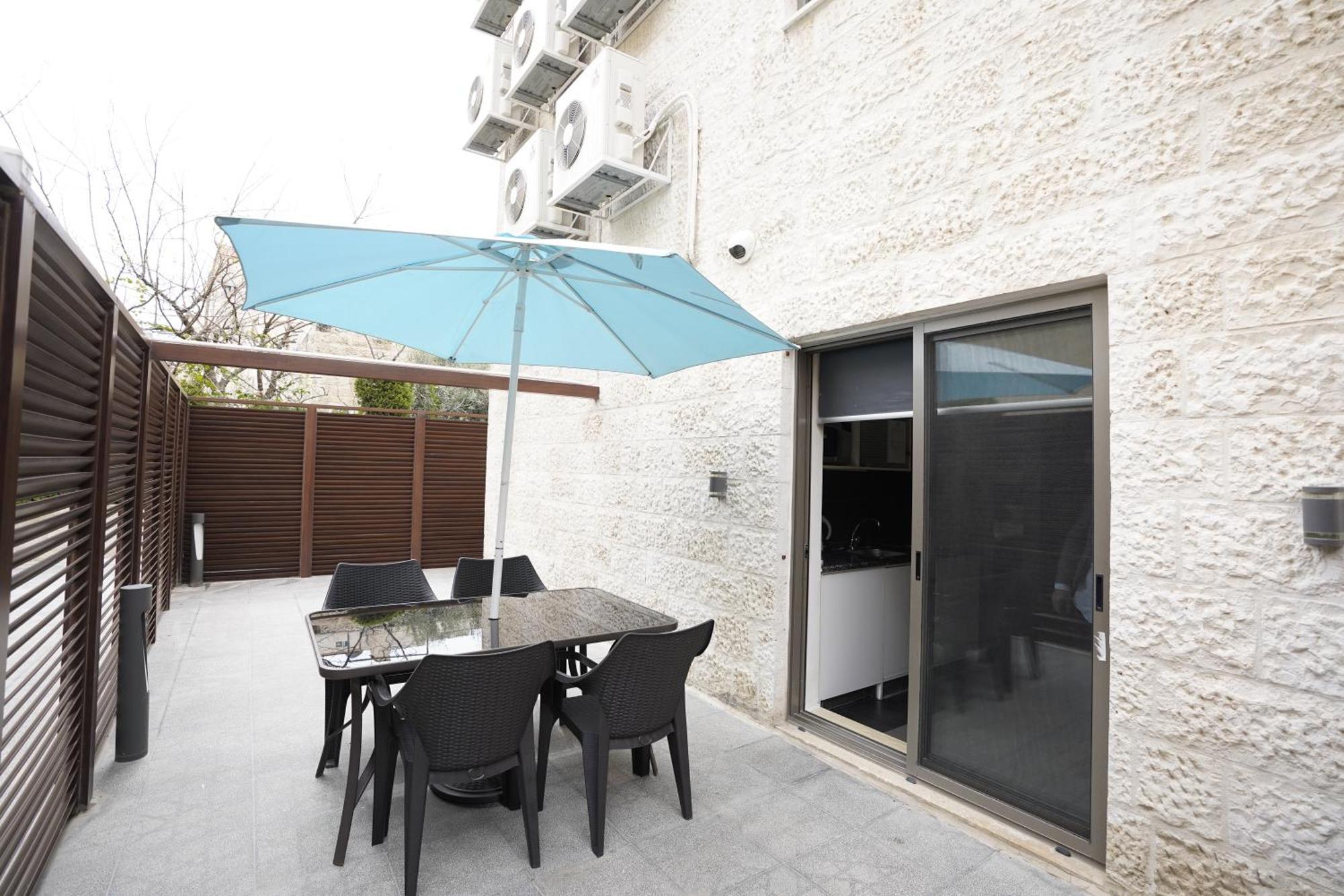 Naylover Hotel Suites Amman Exterior photo