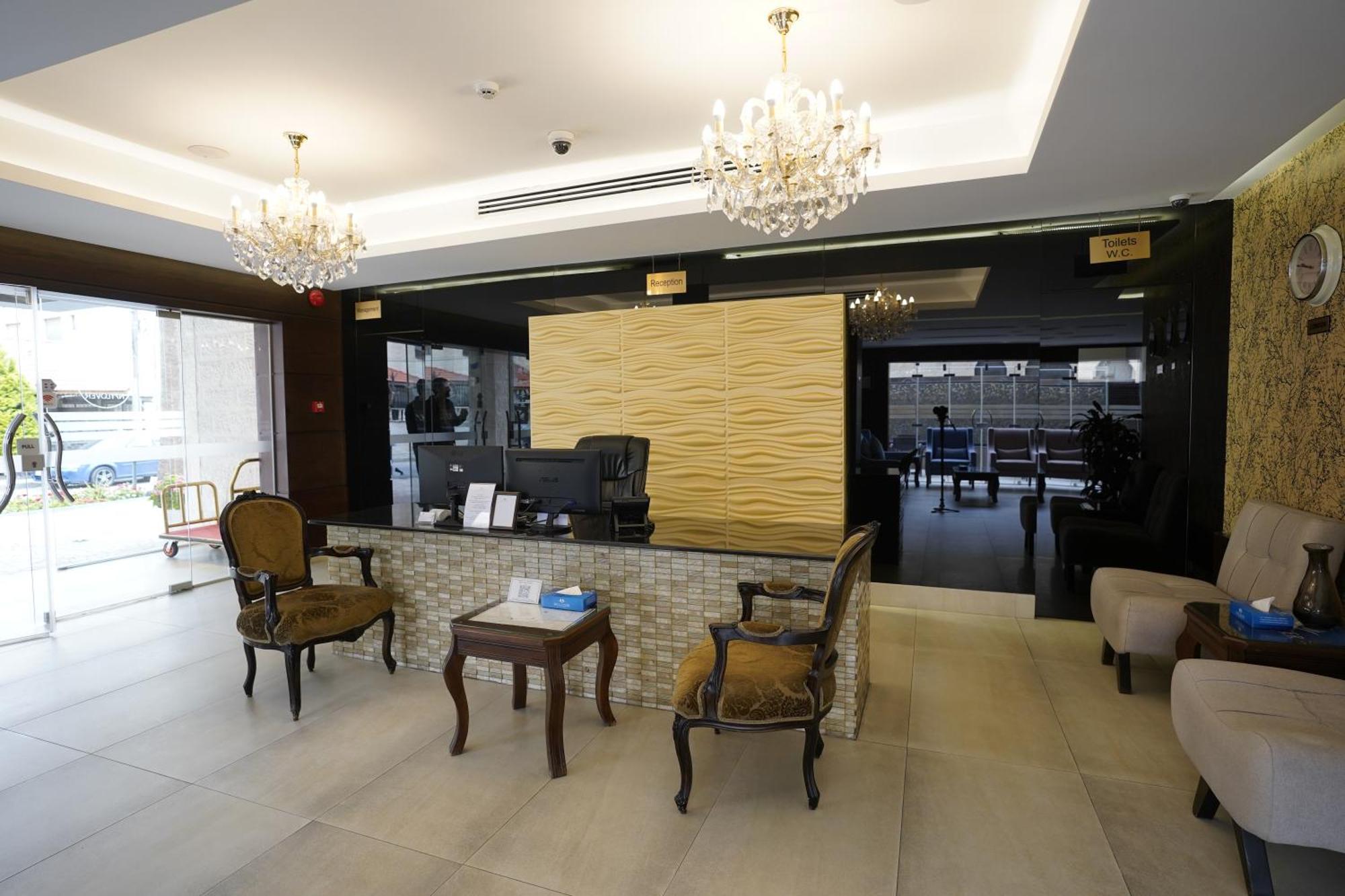 Naylover Hotel Suites Amman Exterior photo